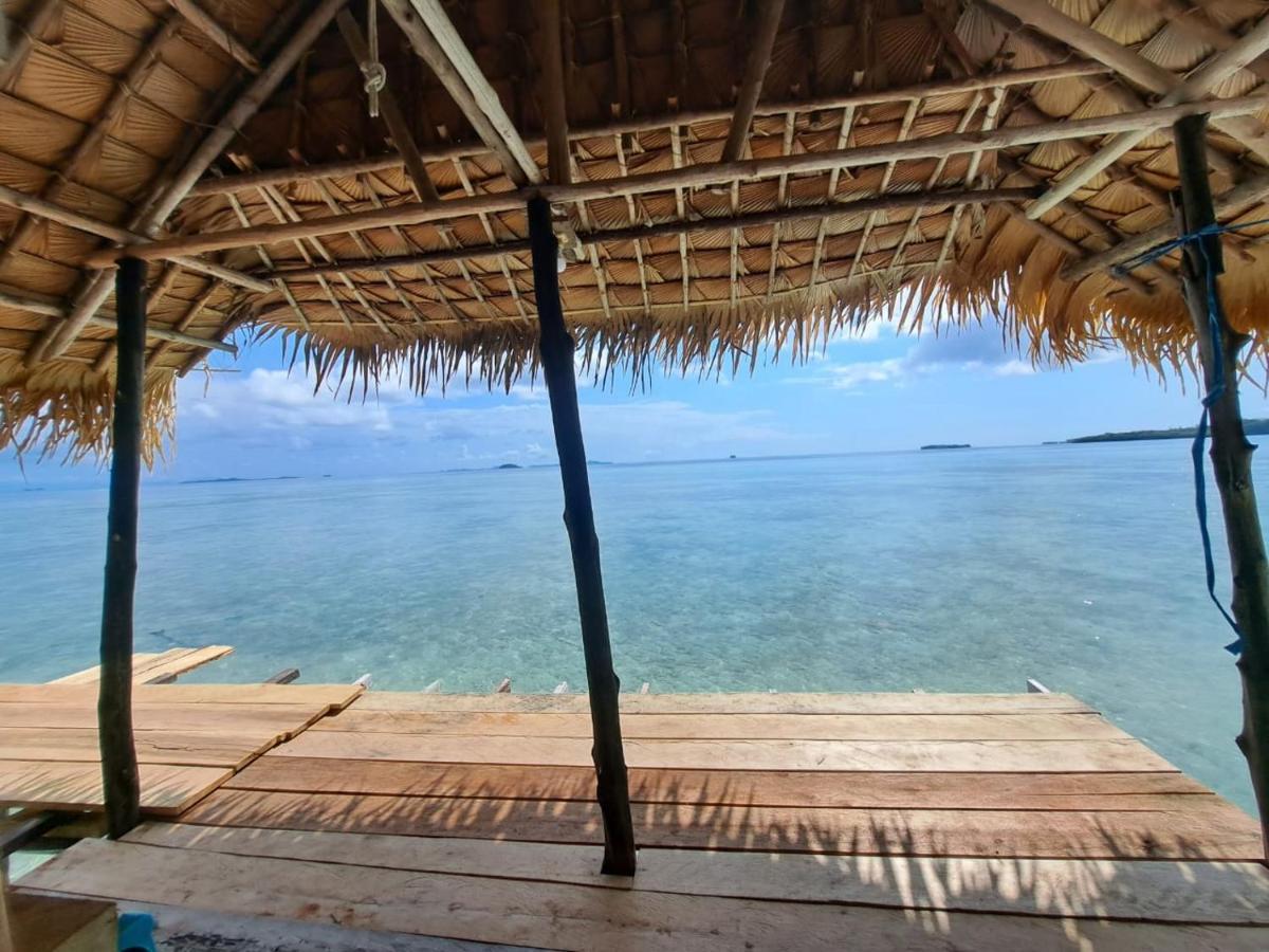Coco Huts Guest House Waisai Luaran gambar
