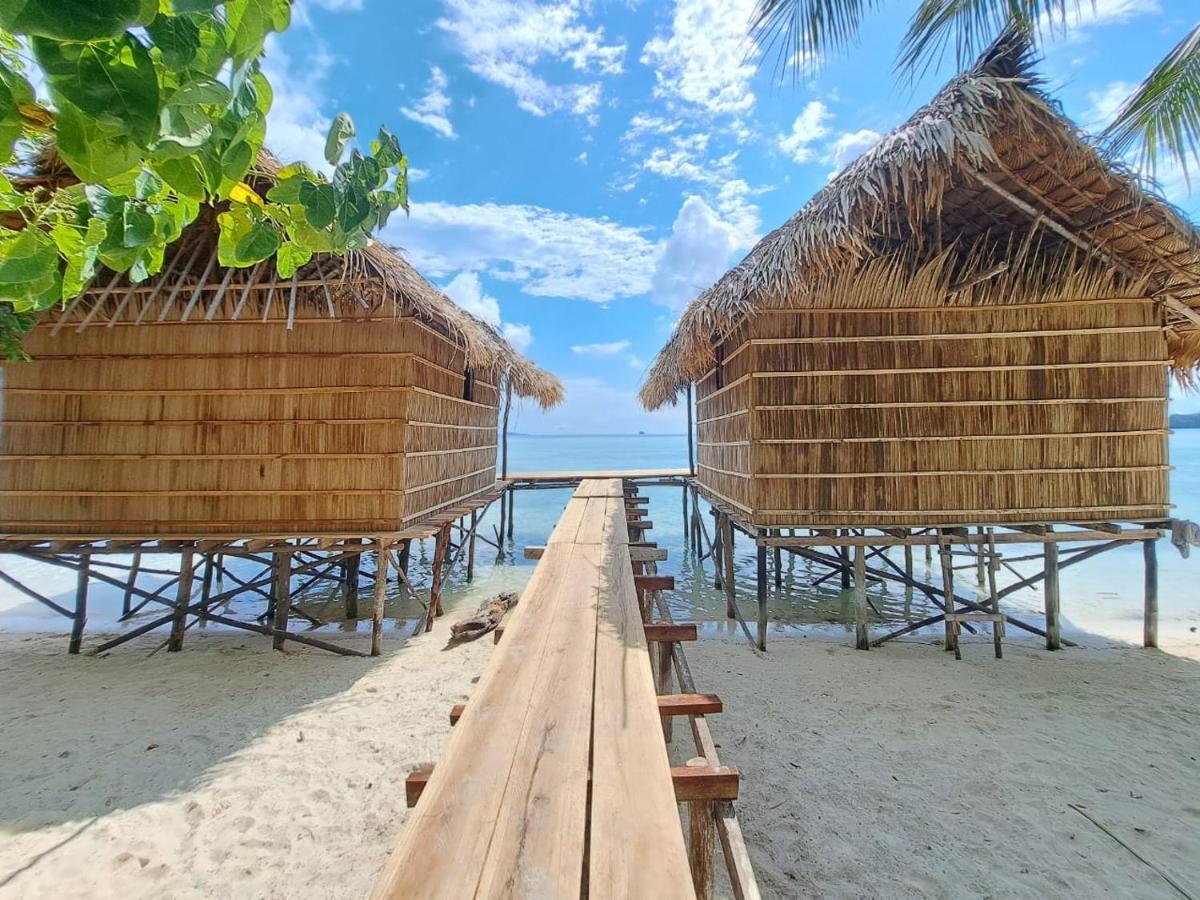 Coco Huts Guest House Waisai Luaran gambar