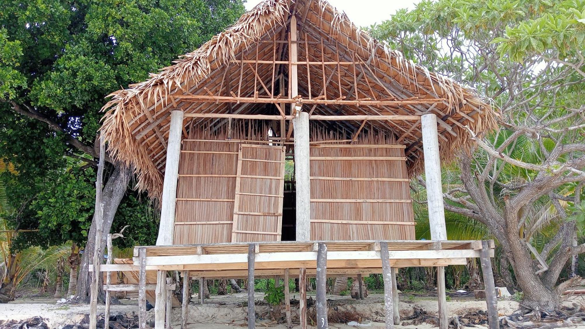 Coco Huts Guest House Waisai Bilik gambar