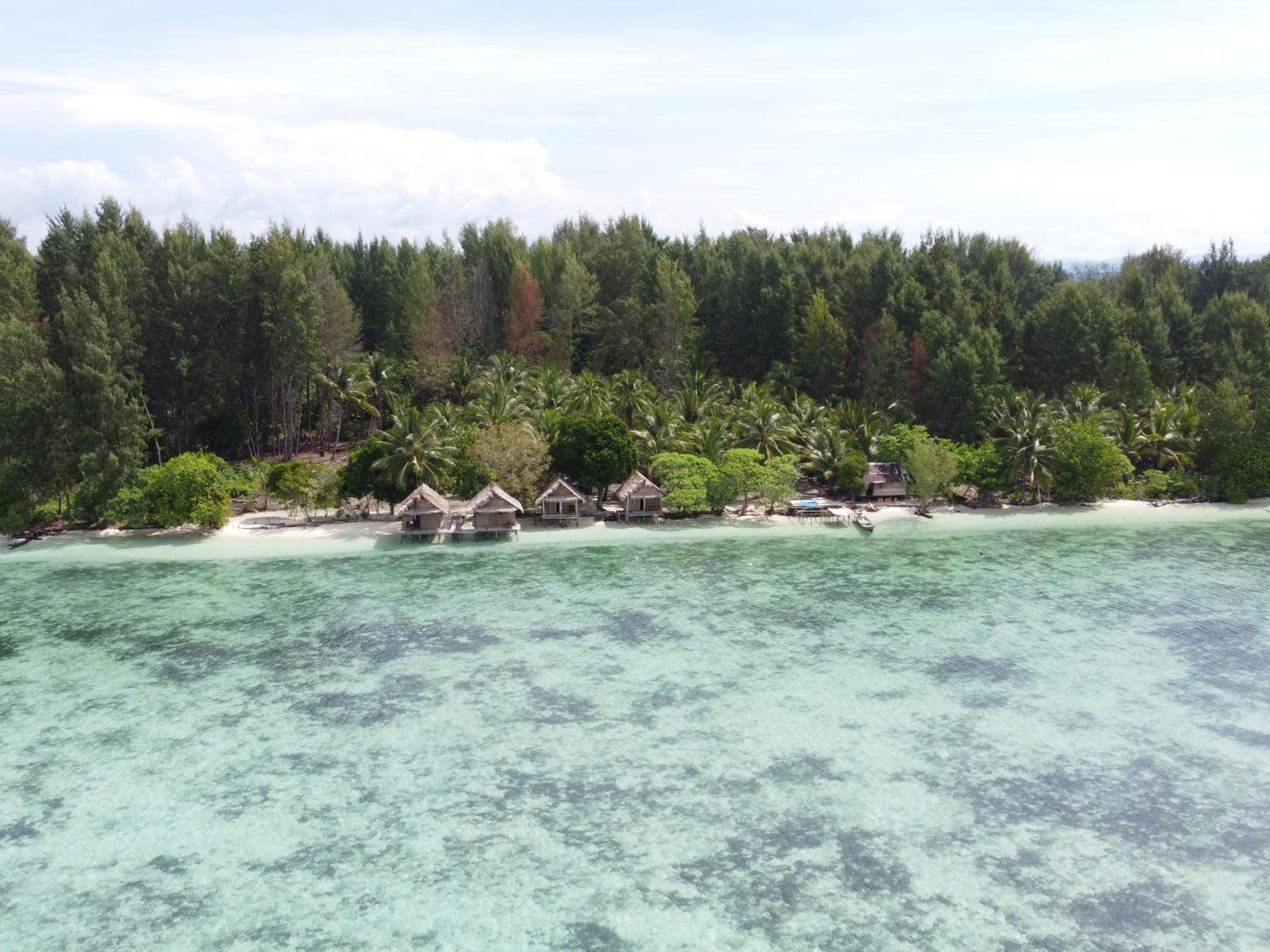 Coco Huts Guest House Waisai Luaran gambar